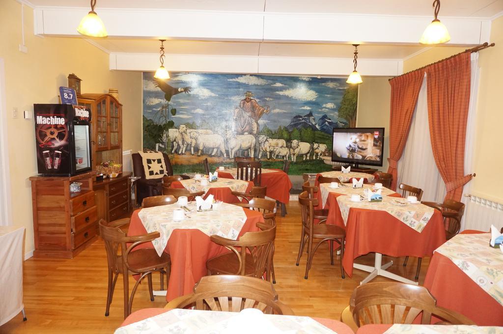 Hostal Ovejero Punta Arenas Exterior photo