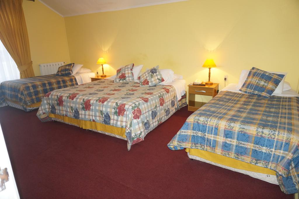 Hostal Ovejero Punta Arenas Exterior photo